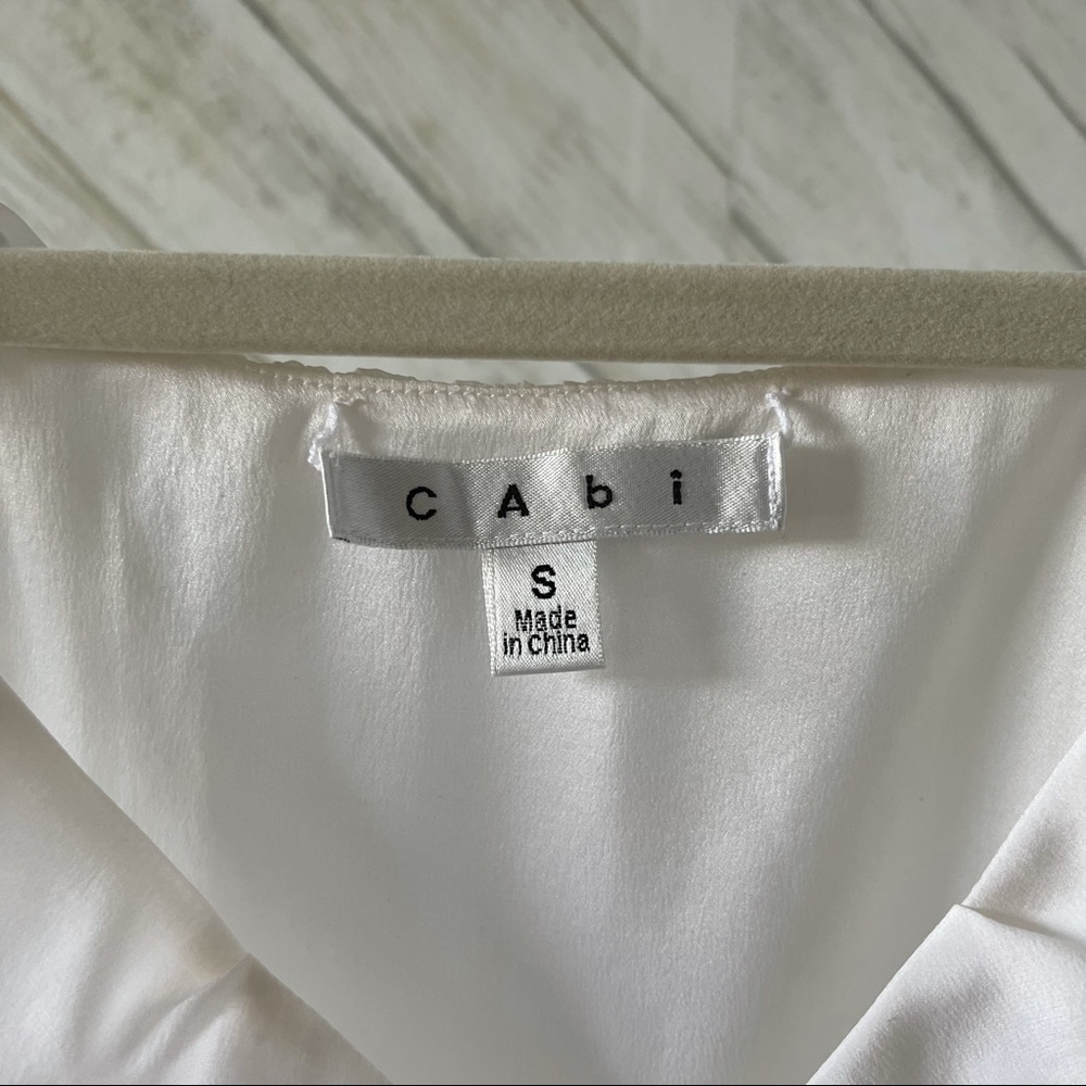 Cabi White Front Ruffle Tank - Picture 3 of 5